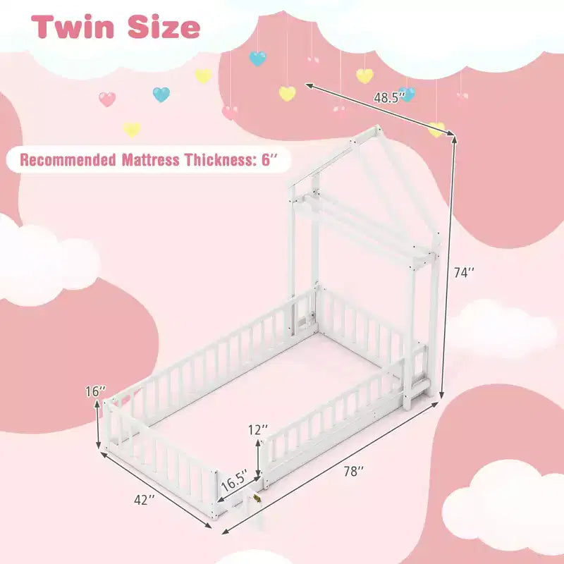 Lit au sol pour enfant de taille double avec tête de lit en forme de maison et portemanteau