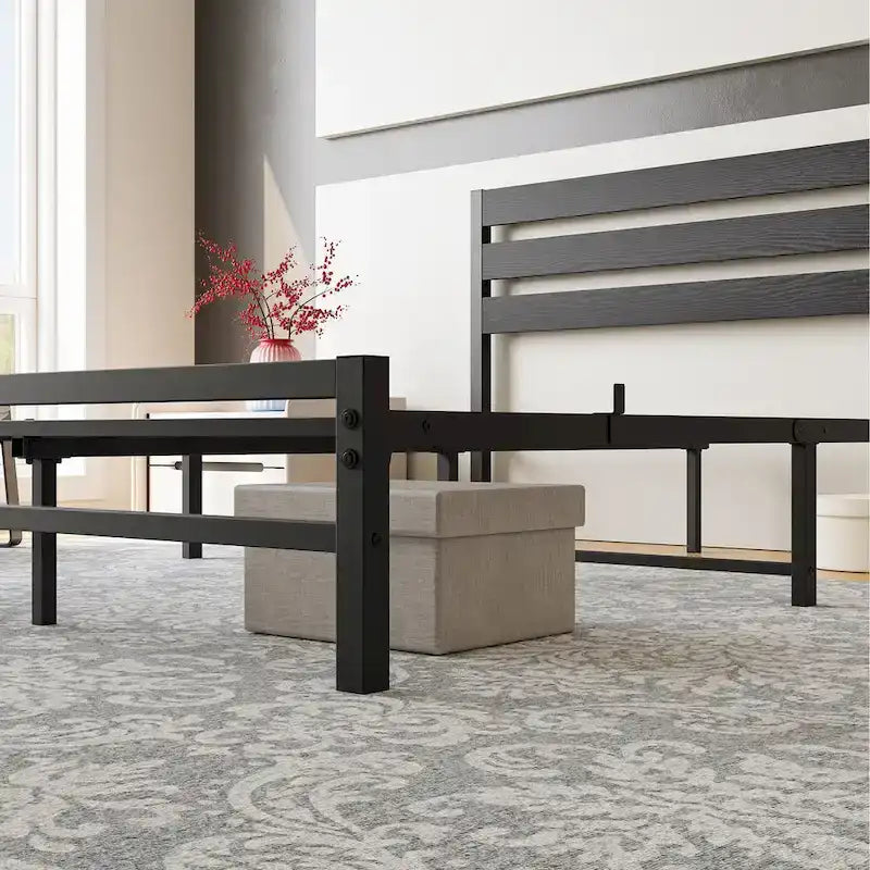 Queen Size Modern Style Metal Platform Bed with Vintage Wooden Headboard